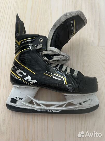 Коньки ccm as3 pro