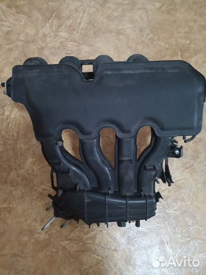 Ресивер Веста впускной (двигатель 1,6)