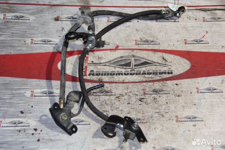 Тормозной шланг перед c Honda Fit GD1 L13A