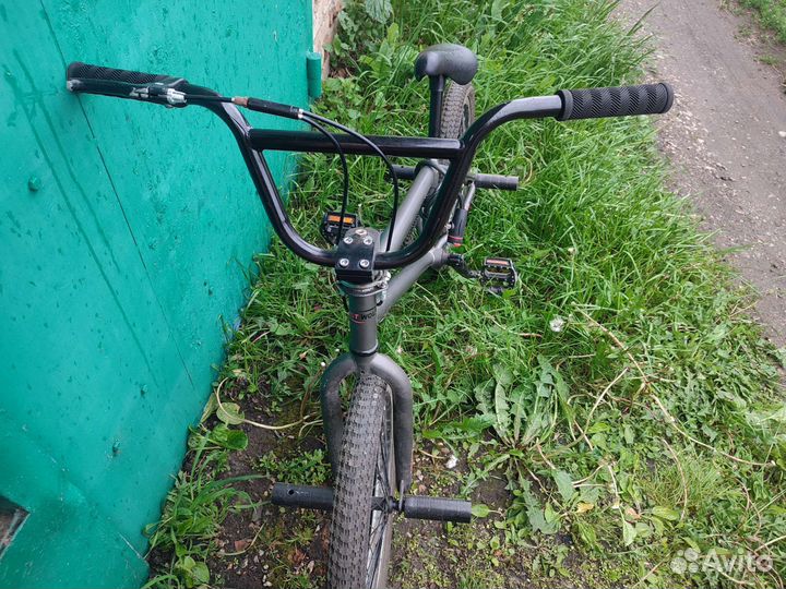 Трюковой велосипед bmx