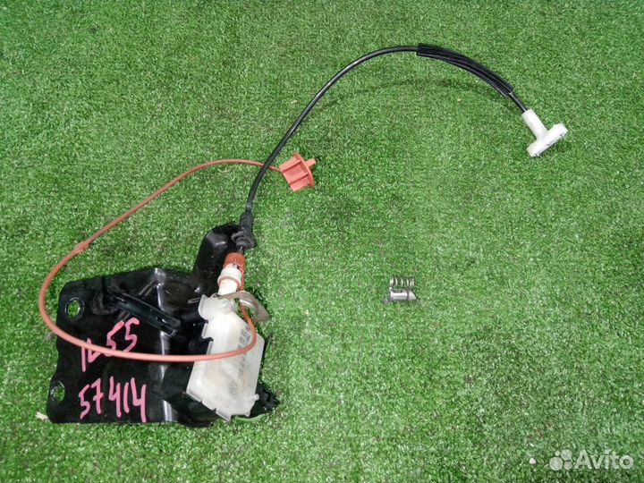 Замок лючка бензобака Audi Tt 8J BWA (2.0T) 2008