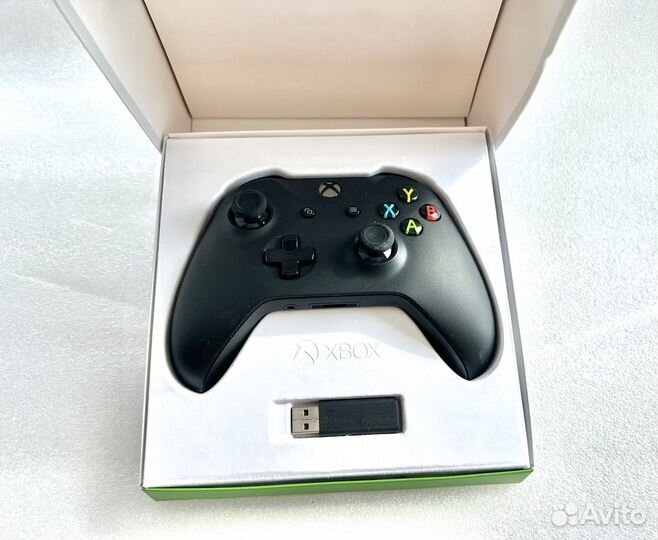 Геймпад Xbox One с адаптером