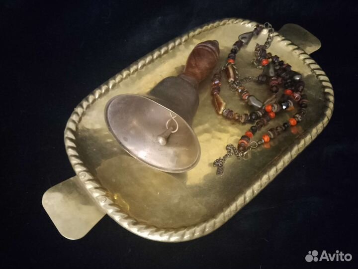 Колокольчик бронза. Поднос латунь Европа