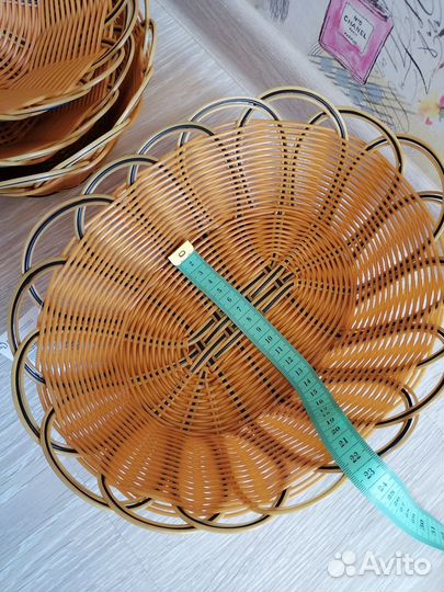 Корзинка плетеная 