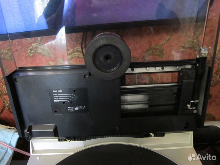 Проигрыватель винила Technics SL-7