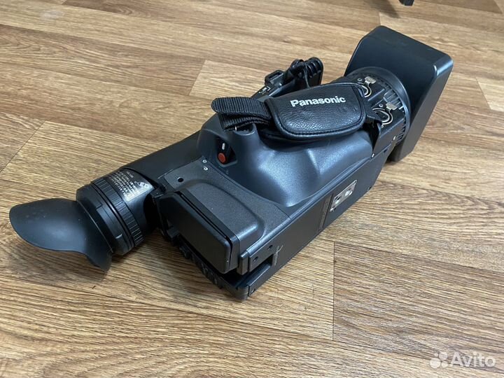 Видеокамера panasonic AG-hmc154er