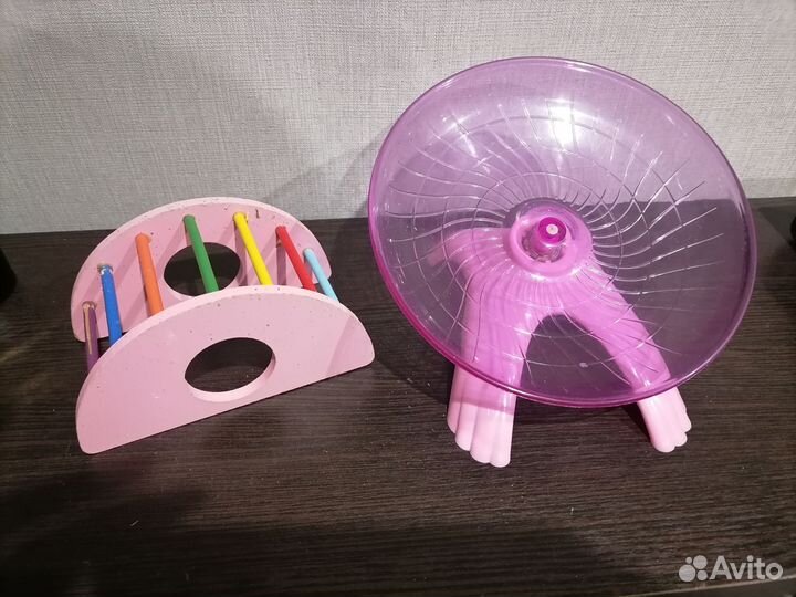 Колесо и лесенка для хомяка