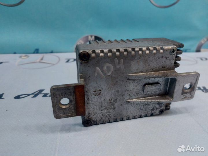 Блок управления вентилятором Mercedes-Benz E-Class