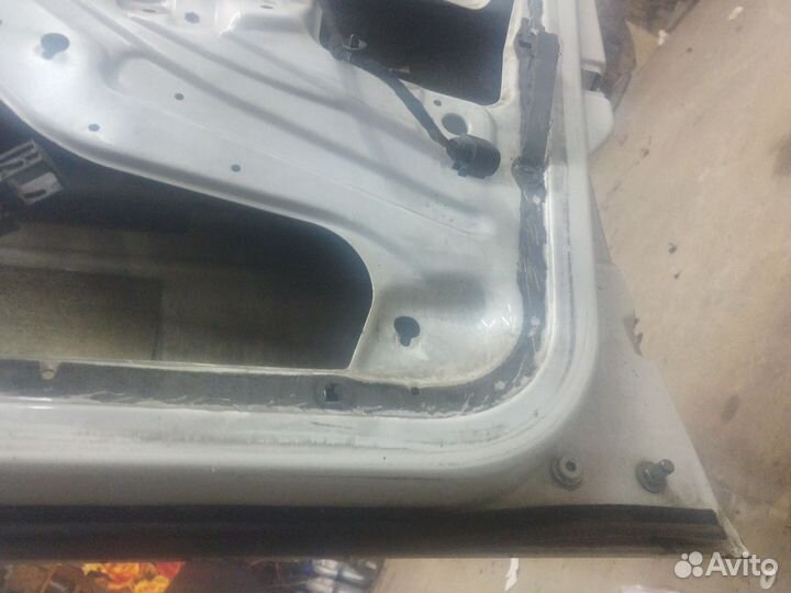 Дверь передняя правая skoda octavia a4