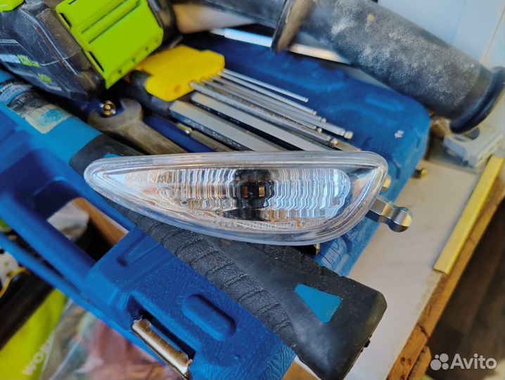 Поворотник Hyundai Elantra