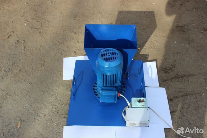 Зернодробилка дку