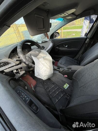 Renault Fluence 1.6 AT, 2011, битый, 206 000 км