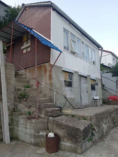 Дом 40 м² на участке 5 сот.