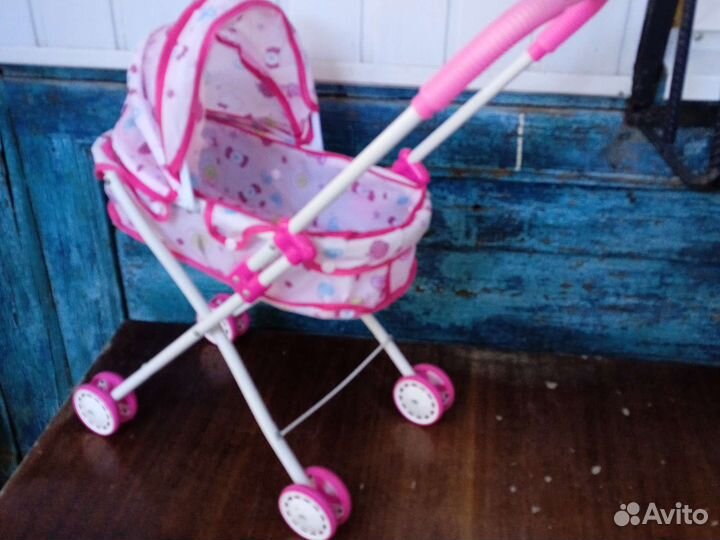 Кроватка и коляска