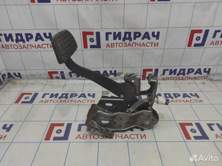 Педаль тормоза Toyota Camry (XV40) 47101-33100