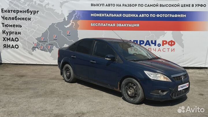 Кожух рулевой колонки верхний Ford Focus 2 1317243