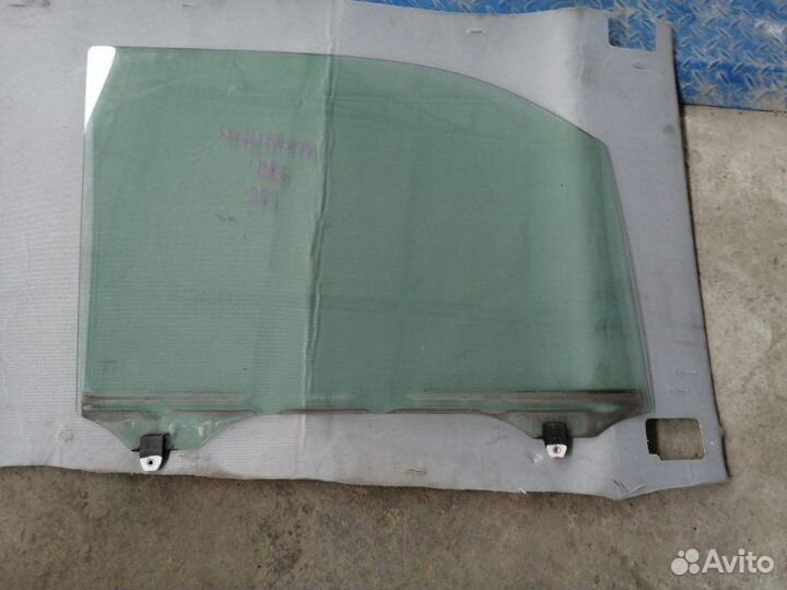 Стекло переднее правое Honda Mobilio GB 1