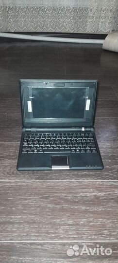 Нетбук Asus 700