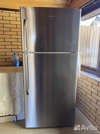 Холодильник hisense