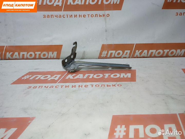 Петля капота правая Volkswagen Tiguan 2010