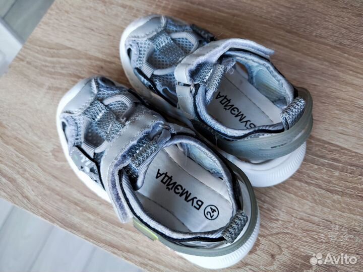 Сандалии в детский сад для мальчика 24 бу