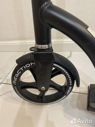 Самокат Reaction