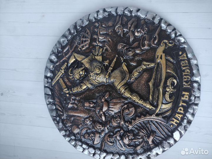 Пано из гипса в национальном стиле с подставкой