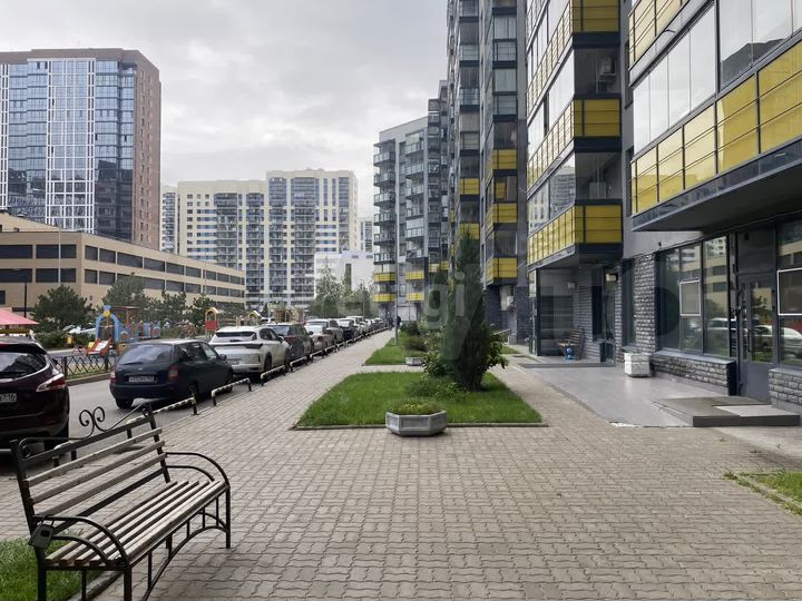 3-к. квартира, 81,6 м², 12/25 эт.