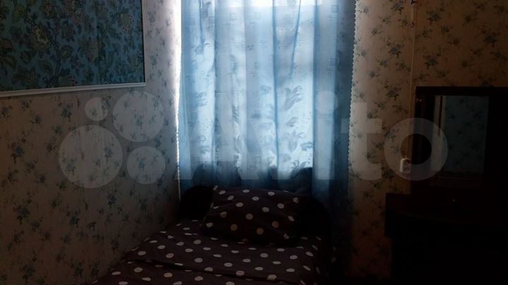 Комната 11 м² в 4-к., 1/1 эт.