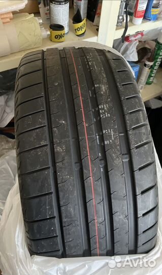 Bridgestone Potenza Sport 245/40 R18