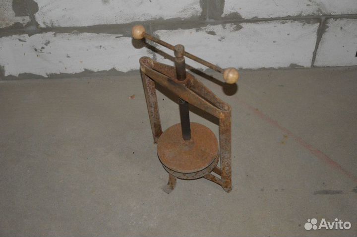 Соковыжималка (ручной винтовой пресс). Бесп. дост