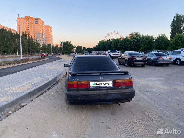 Honda Accord 2.0 МТ, 1990, битый, 200 000 км