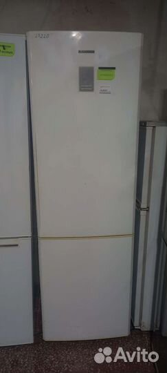 Холодильник Samsung