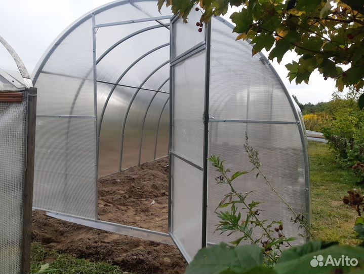 Теплица из поликарбоната