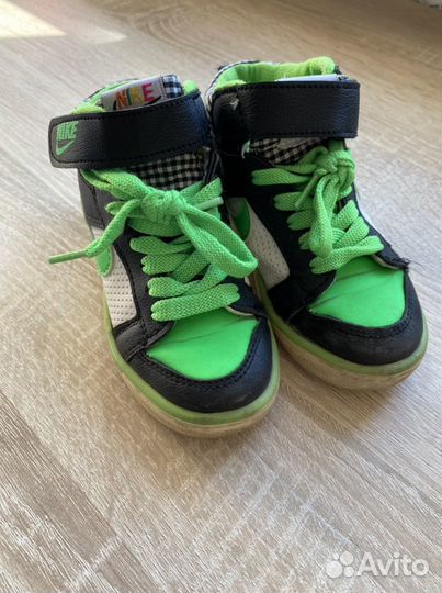 Кроссовки nike