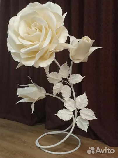 Торшер роза из изолона