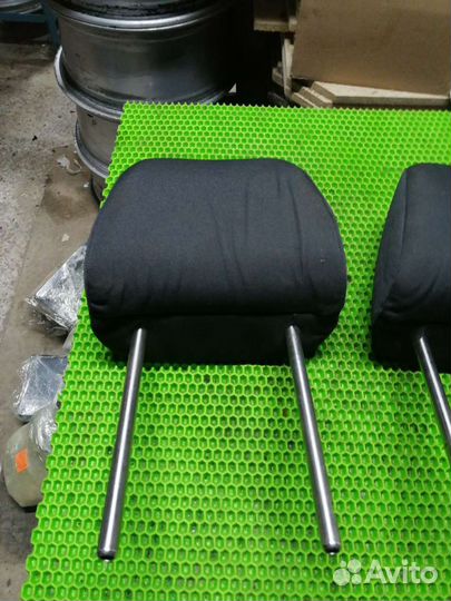 Передний подголовник volkswagen golf 6