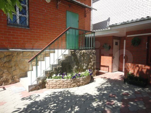 Дом 339,5 м² на участке 8,2 сот.