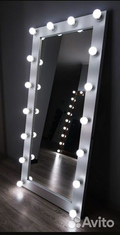 Гримерное зеркало передвижное