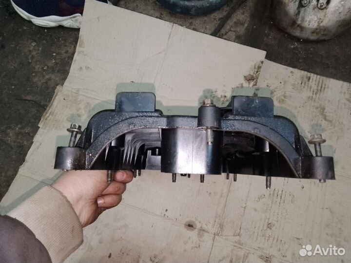 Клапанная крышка Ford Focus 2 1,6