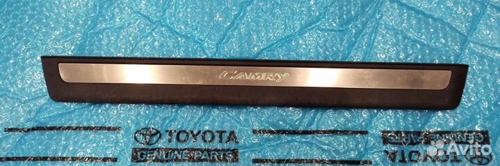 Накладка проема двери Camry 50 передняя правая Б/У