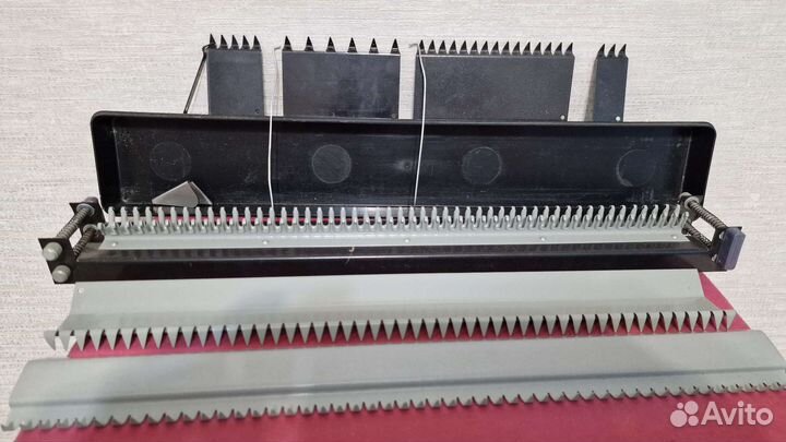 Машинка для ручного вязания