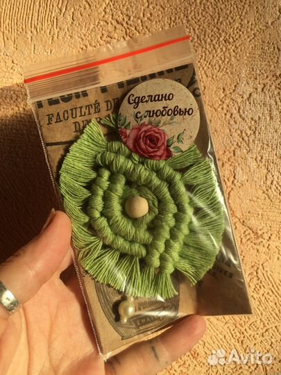 Брошь ручной работы