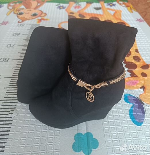 Сапоги женские весна-осень