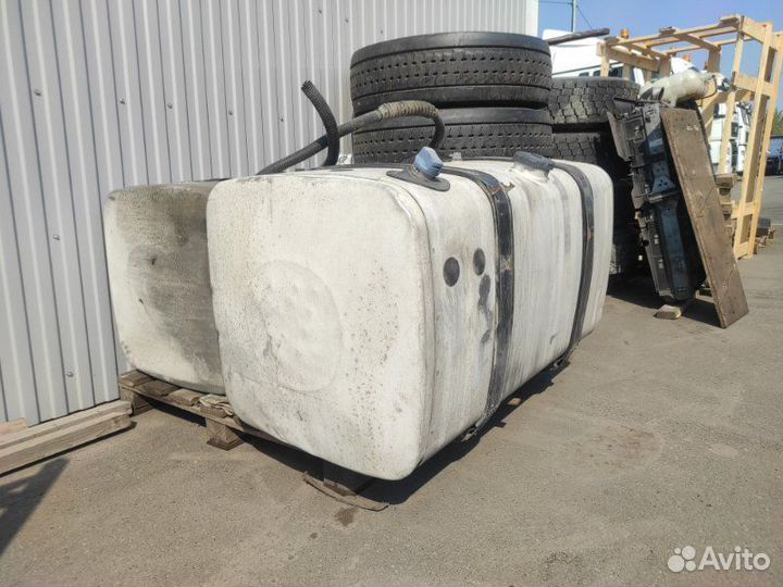 Бак топливный правый Man Tgx