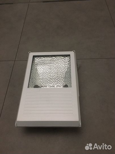 Прожектор металлогалогенный