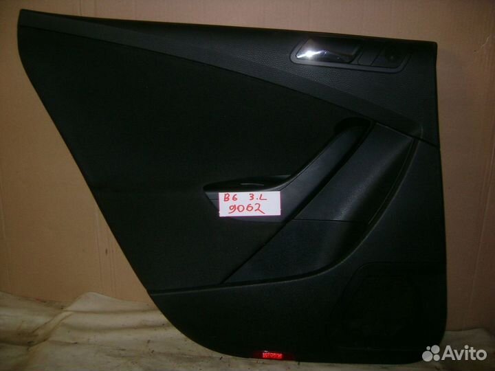 Обшивка двери задней левой VW Passat (B6)