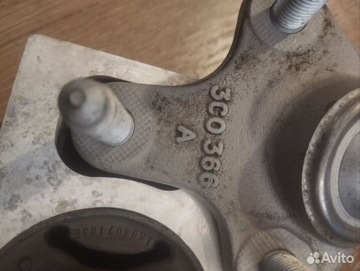 Шаровая опора и сайлентблок volkswagen passat b6