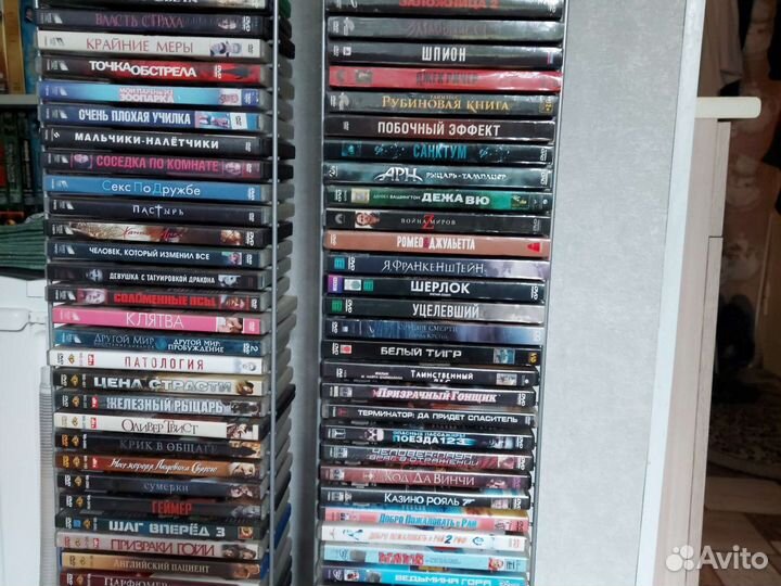 Подставка для dvd дисков