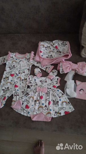 Комплект на выписку для девочки лето новый